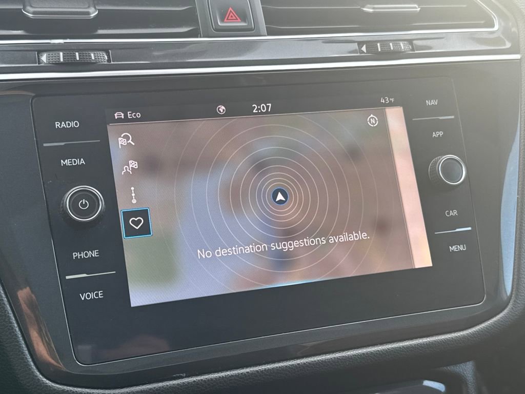 Used 2022 Volkswagen Tiguan SEL R-Line image 26