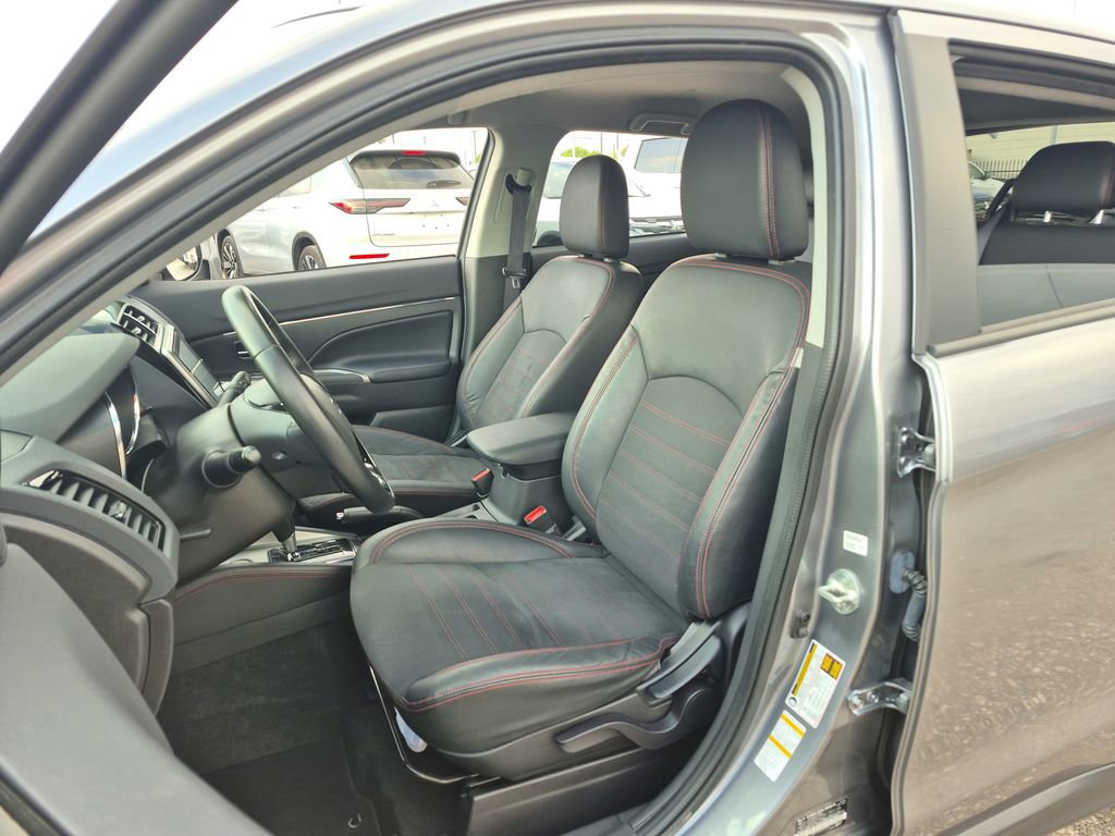 Used 2022 Mitsubishi Outlander Sport SE image 10