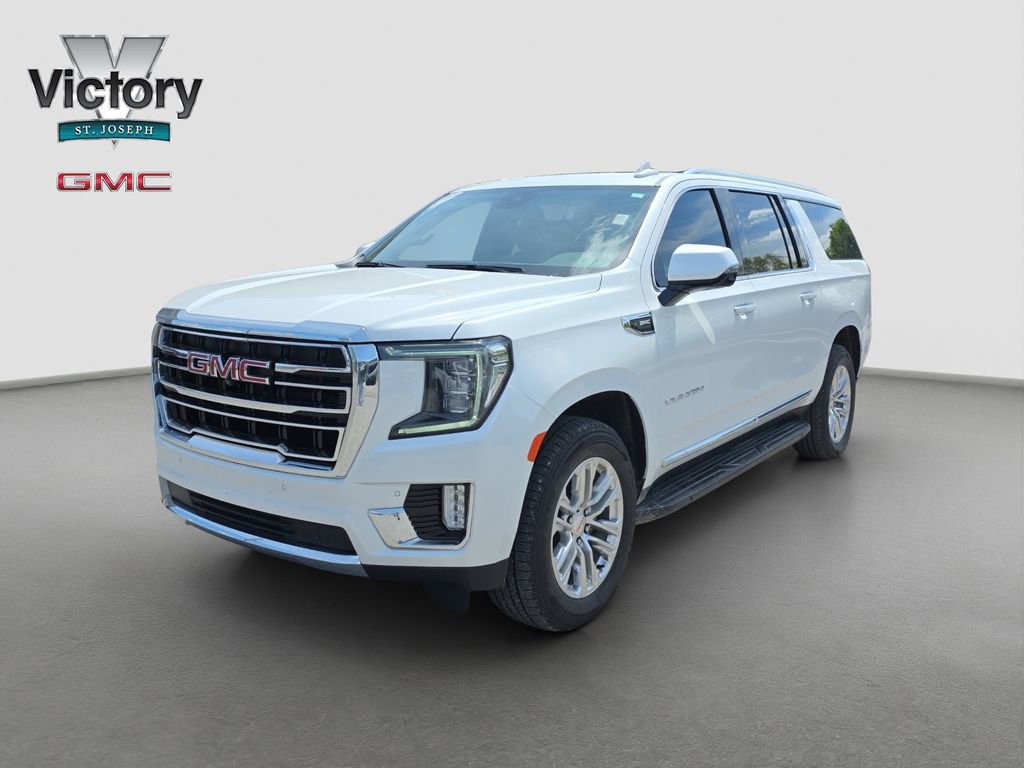 Used 2024 GMC Yukon XL SLT w/ SLT Luxury Package AWD/4WD image 3
