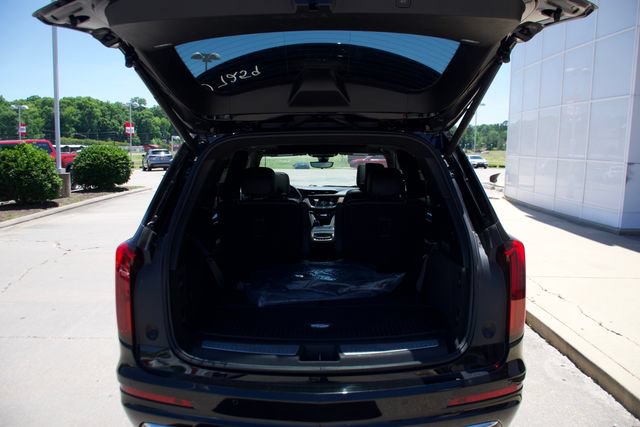 Used 2024 Cadillac XT6 Premium Luxury w/ Platinum Package AWD/4WD image 11