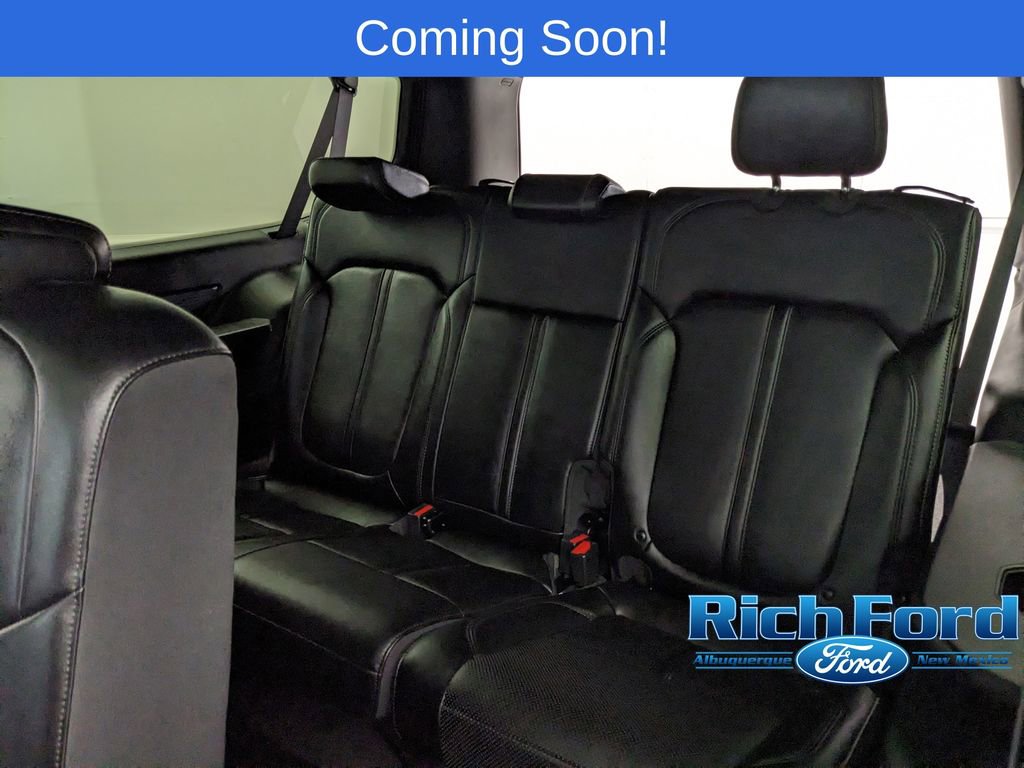 Used 2024 Jeep Wagoneer L Series III w/ Premium Group I AWD/4WD image 18