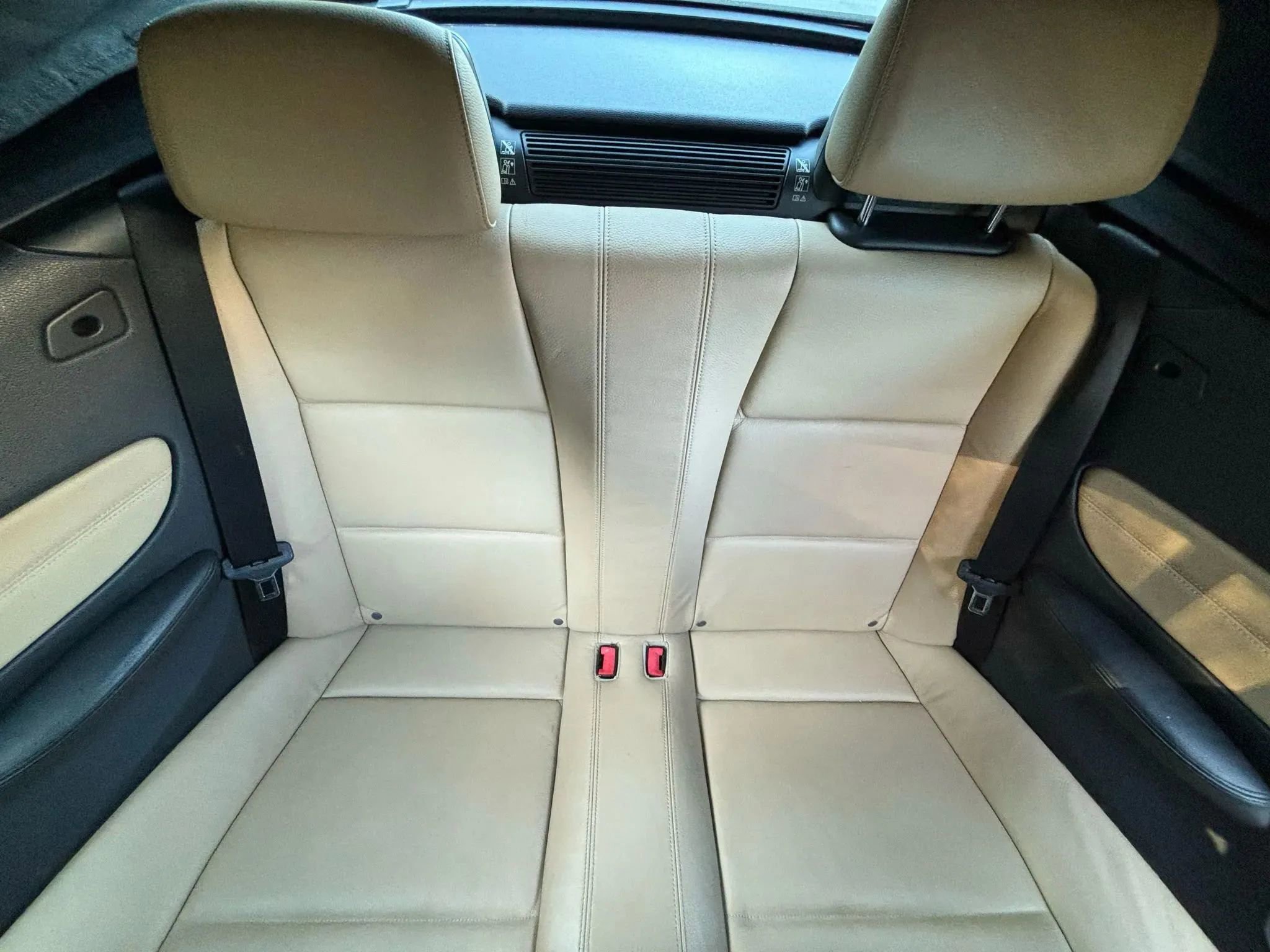 Used 2009 BMW 128i Convertible image 15