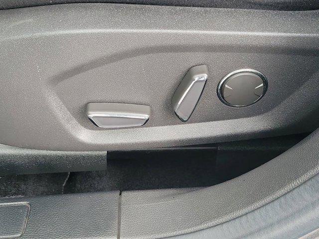 Used 2016 Ford Fusion SE FWD image 19