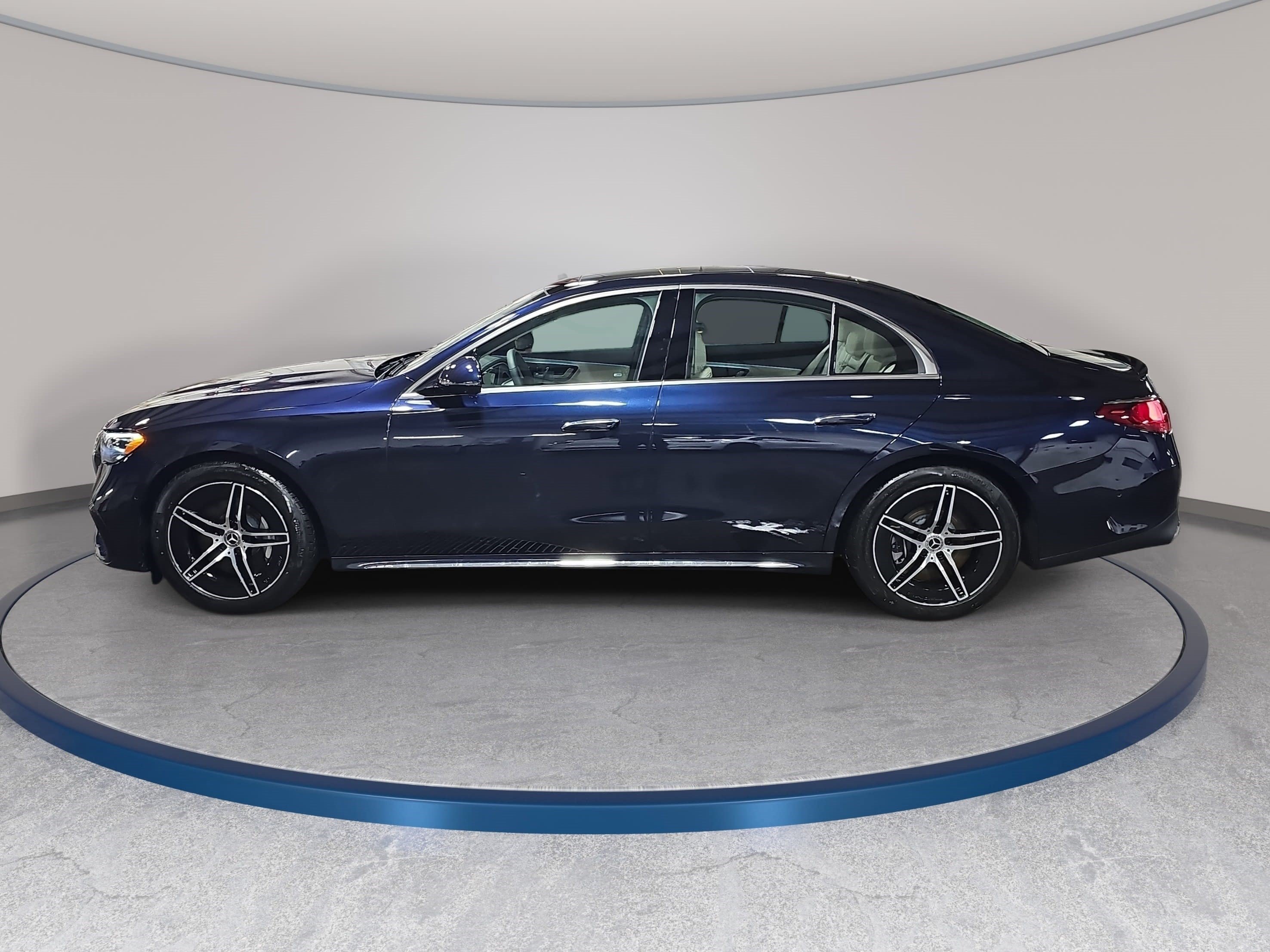 New 2026 Mercedes-Benz E 450 4MATIC Sedan image 8