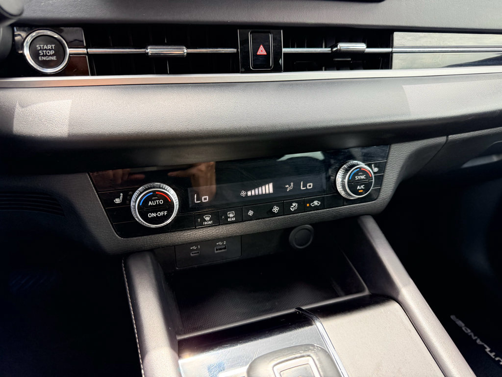 Used 2023 Mitsubishi Outlander SE FWD image 25