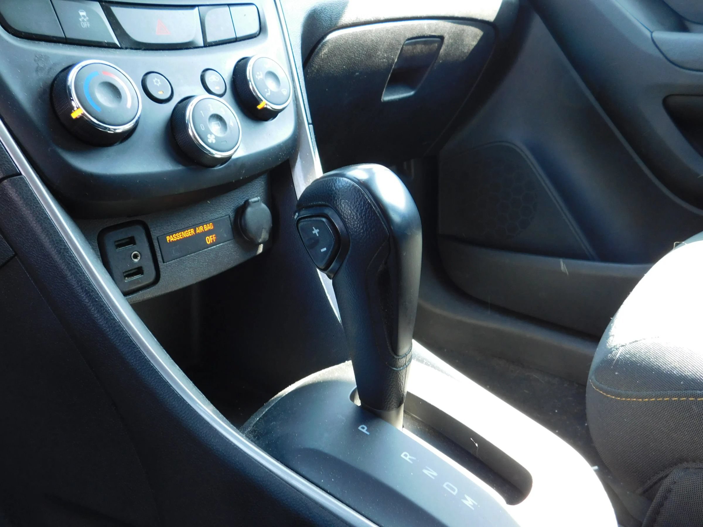 Used 2019 Chevrolet Trax LS w/ Tint and Cruise Package AWD/4WD image 17