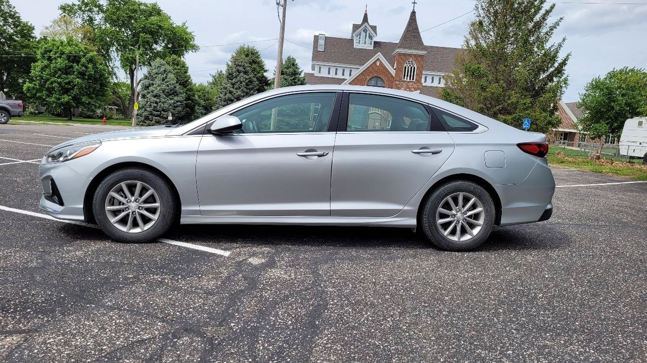 Used 2019 Hyundai Sonata ECO FWD image 2
