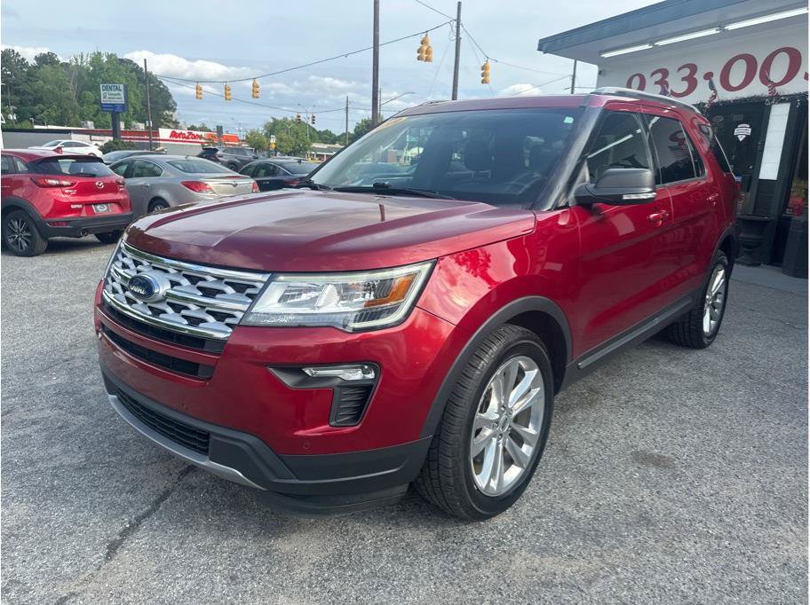 Used 2019 Ford Explorer XLT w/ Equipment Group 202A AWD/4WD image 3