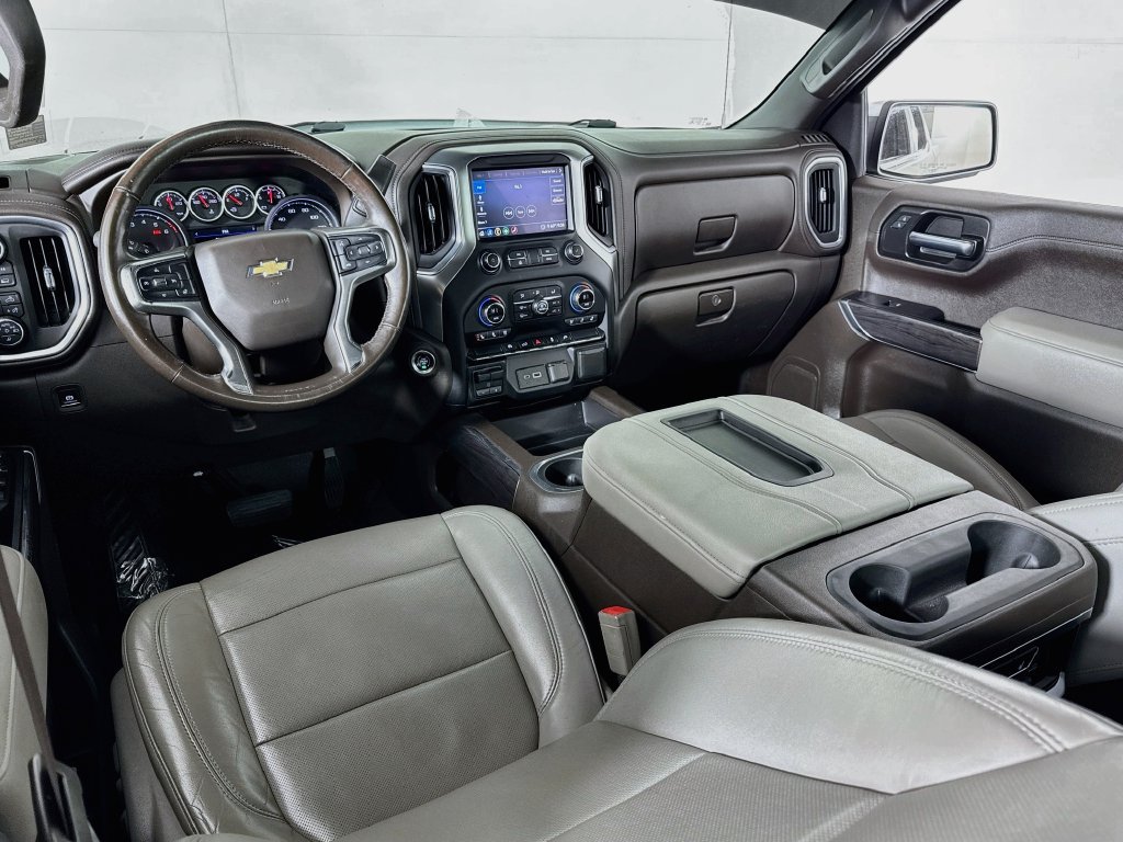 Used 2020 Chevrolet Silverado 1500 LTZ w/ LTZ Convenience Package AWD/4WD image 29