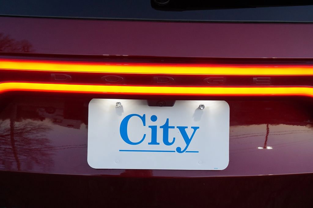 Used 2023 Dodge Durango R/T w/ Tow 'N Go Package AWD/4WD image 37