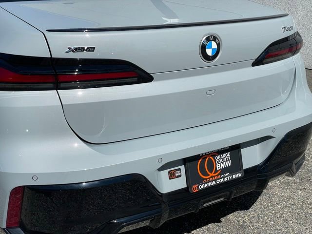 Used 2026 BMW 740i xDrive w/ Premium Package AWD/4WD image 29