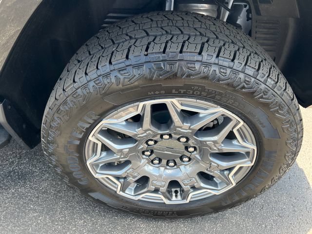 Certified 2025 GMC Hummer EV 3X AWD/4WD image 26