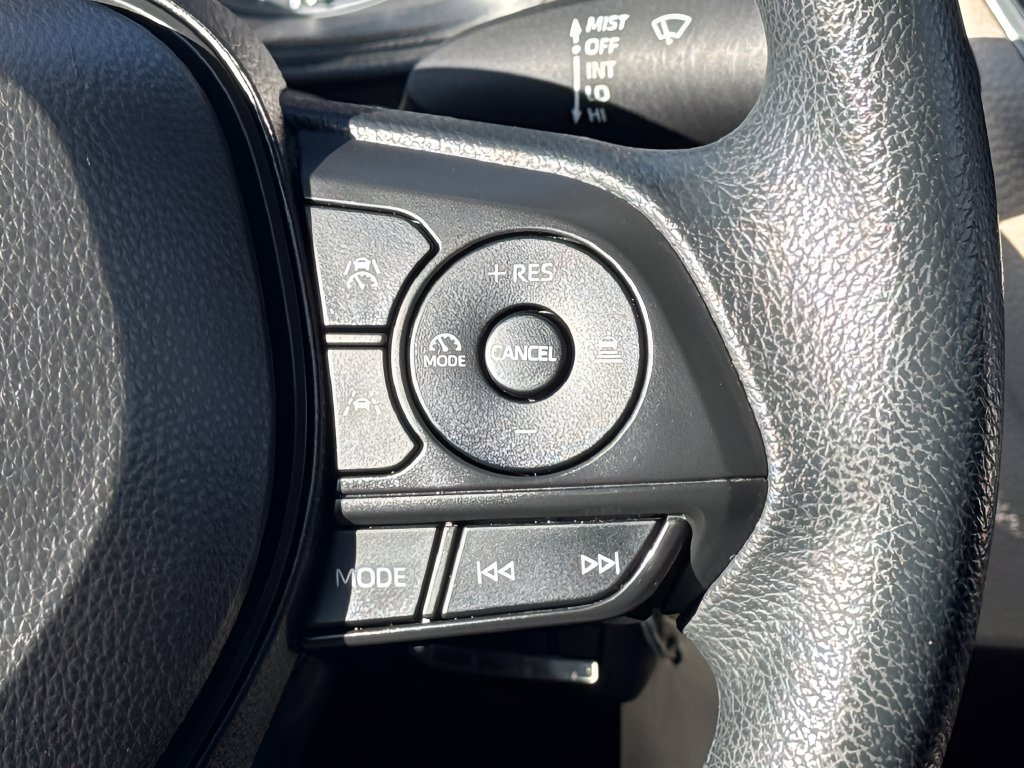 Used 2023 Toyota Corolla LE FWD image 15