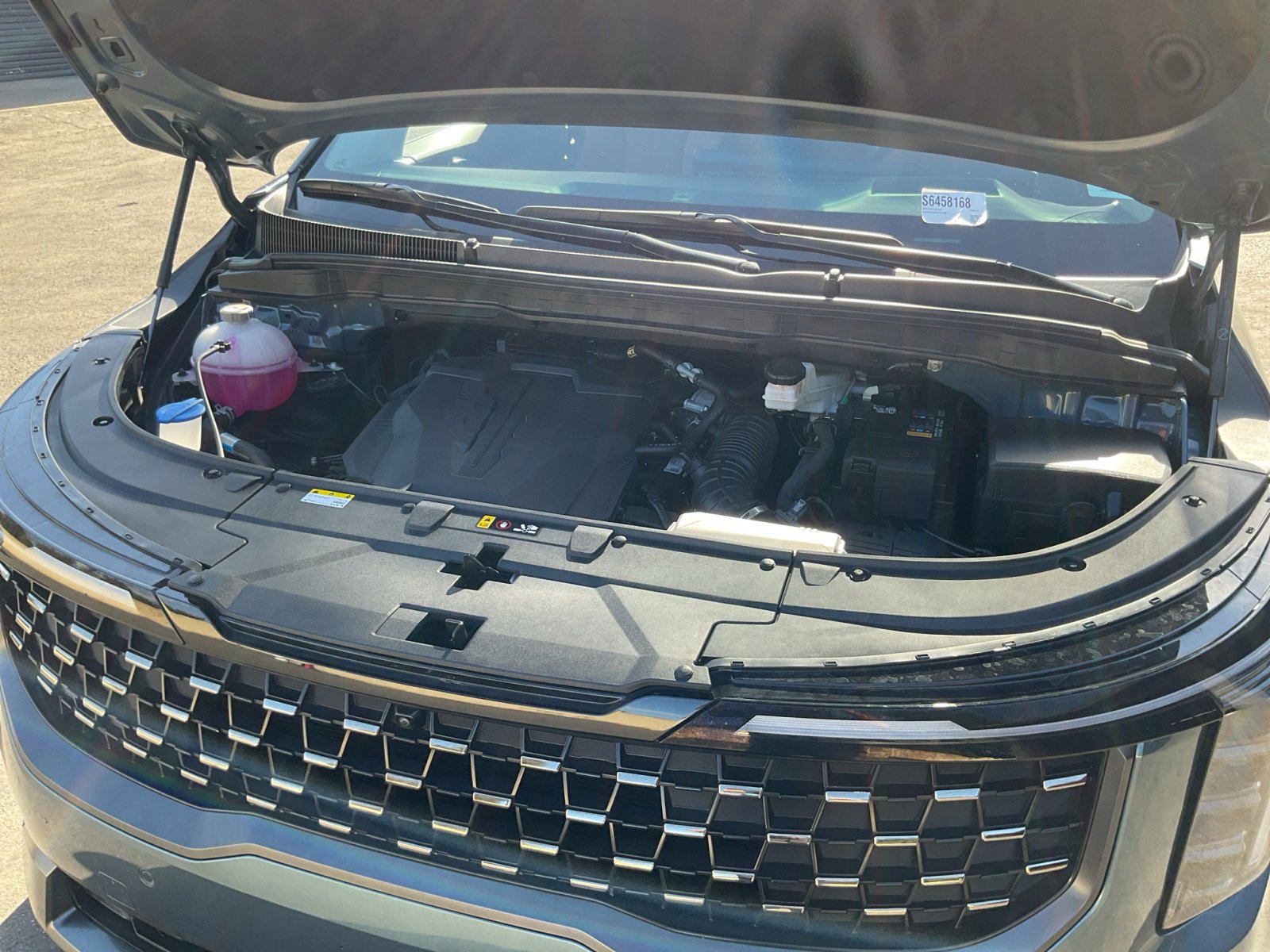 Used 2025 Kia Carnival SX Prestige image 24