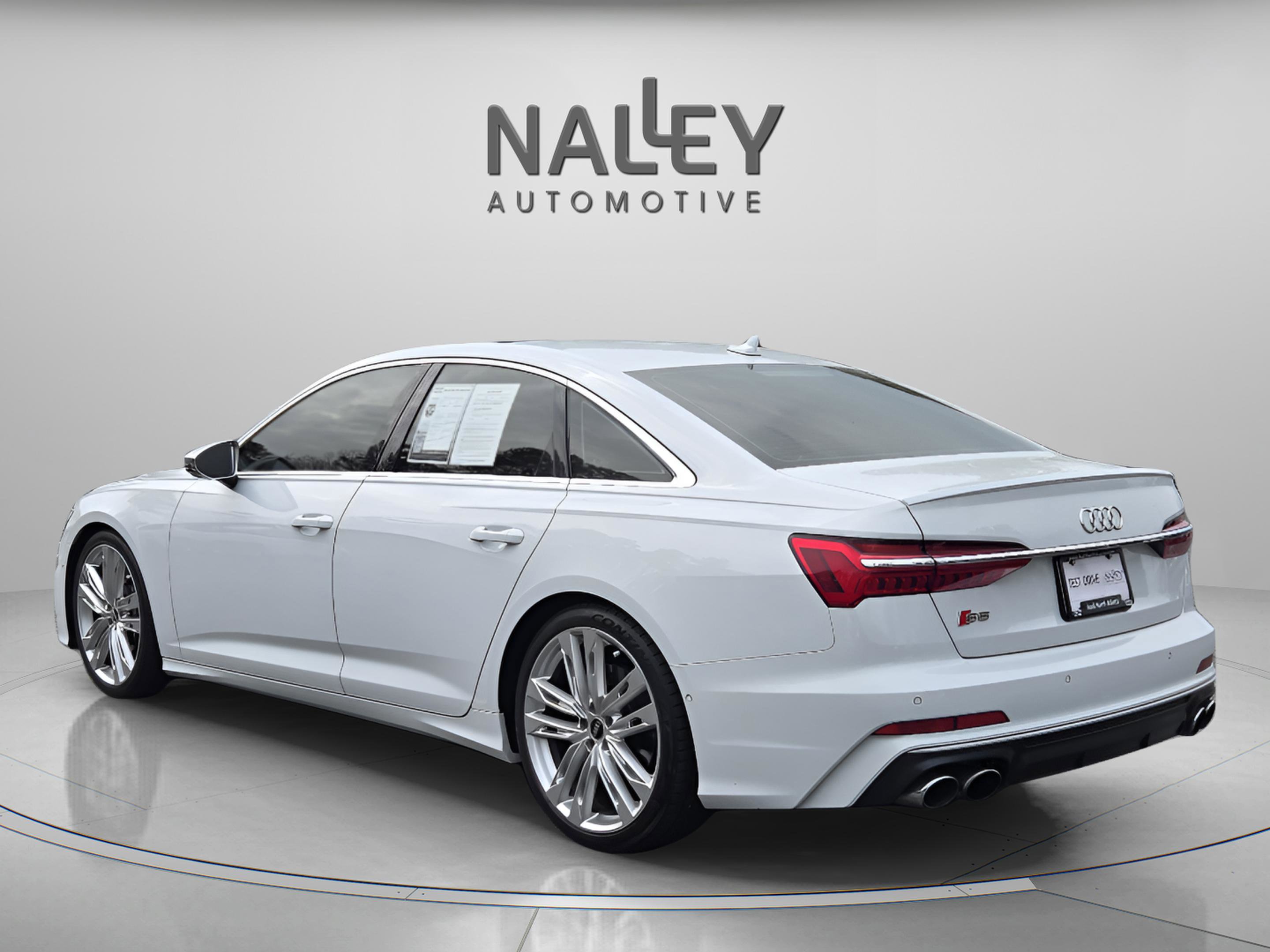Used 2022 Audi S6 Premium Plus image 3