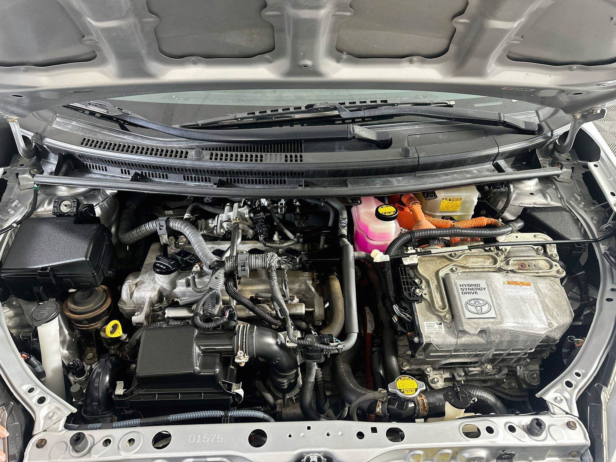 Used 2013 Toyota Prius C One FWD image 29