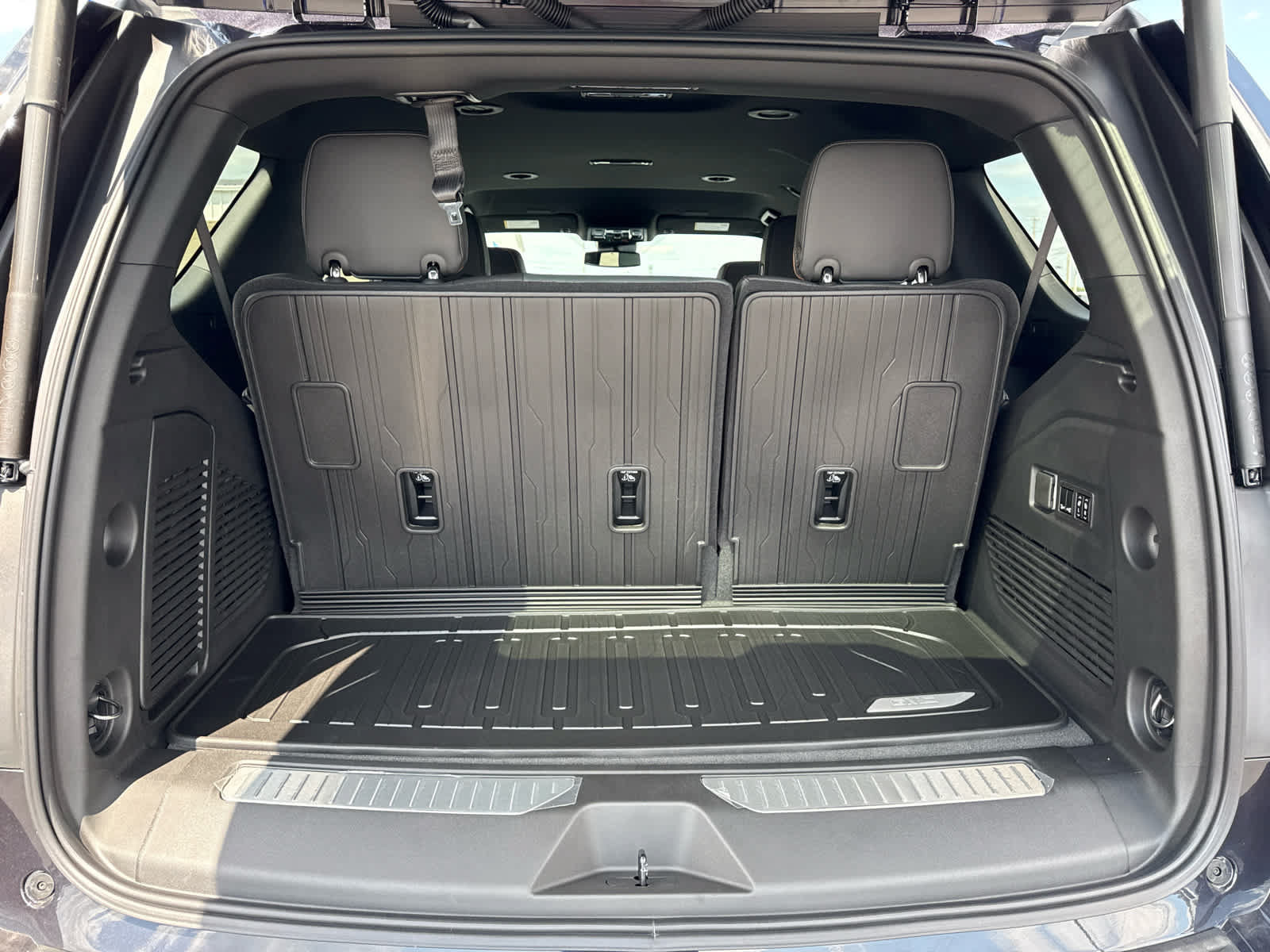 New 2026 GMC Yukon AT4 AWD/4WD image 26