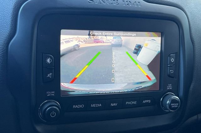 Used 2017 Jeep Renegade Limited image 25