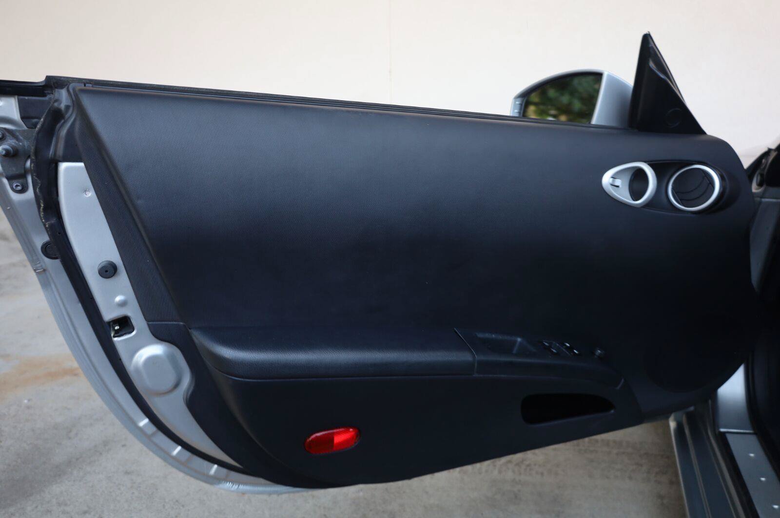 Used 2004 Nissan 350Z Touring RWD image 19