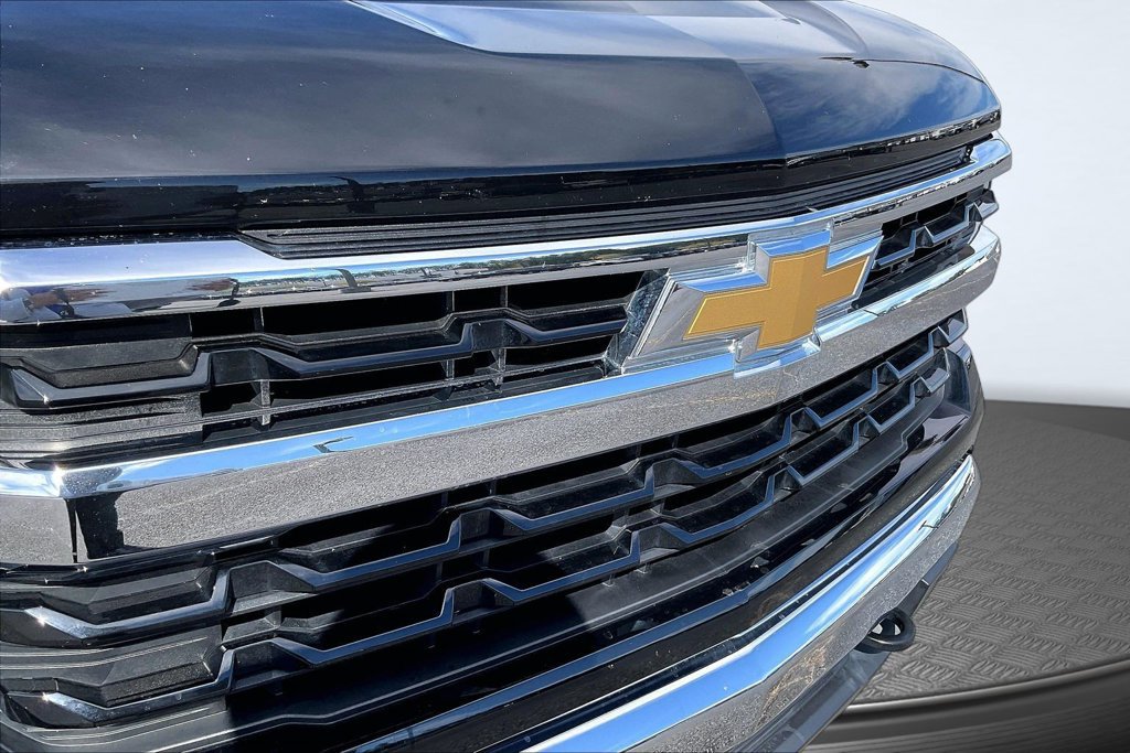 Used 2023 Chevrolet Silverado 1500 LT AWD/4WD image 34
