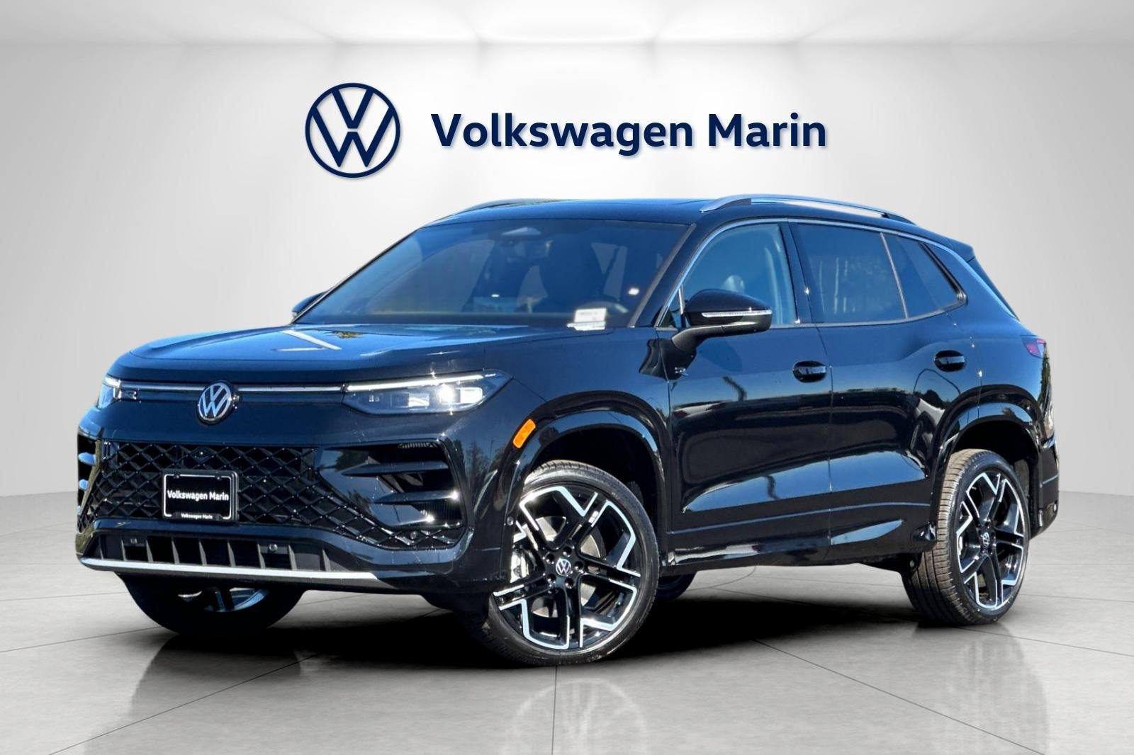 New 2026 Volkswagen Tiguan SEL R-Line