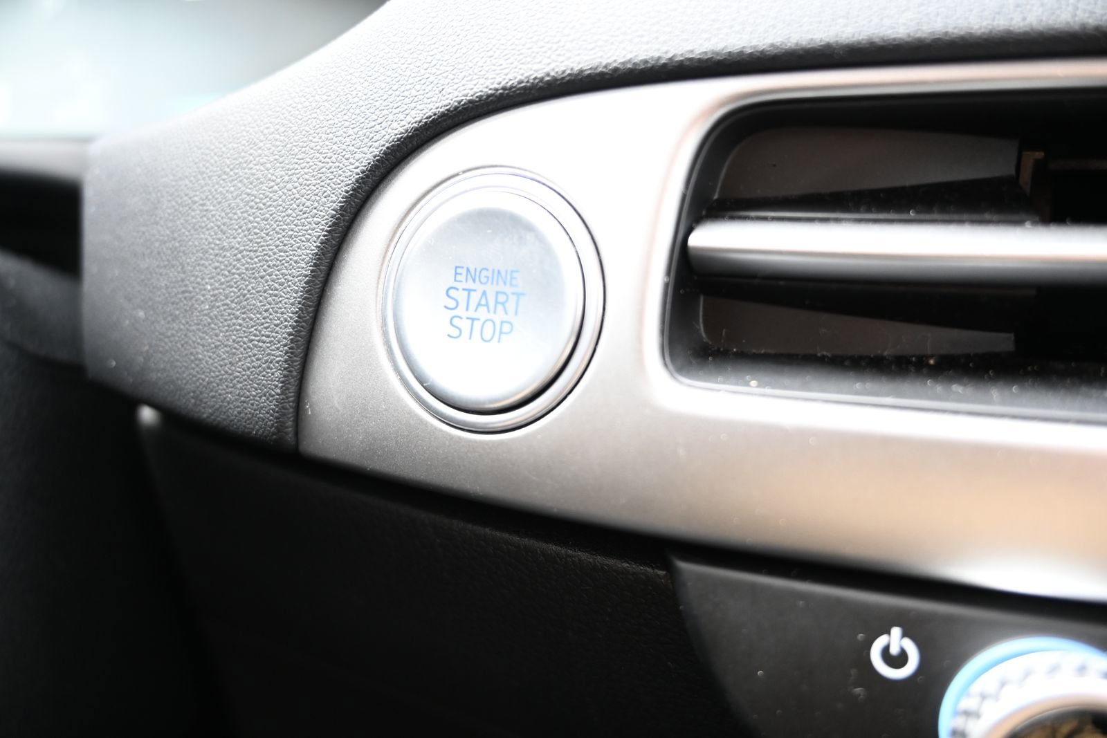 Used 2024 Hyundai Palisade SEL image 12