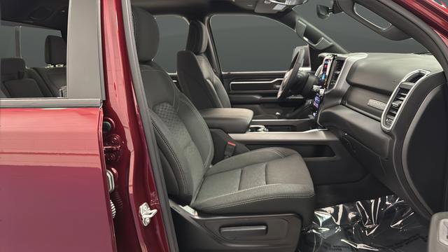Used 2025 RAM 1500 Big Horn AWD/4WD image 24