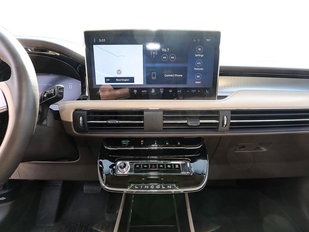 Certified 2023 Lincoln Corsair AWD image 16