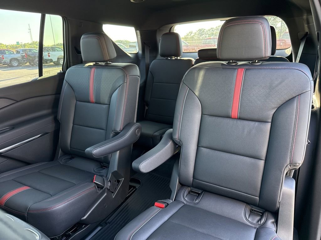 New 2026 Chevrolet Traverse RS w/ LPO, Floor Liner Package image 14
