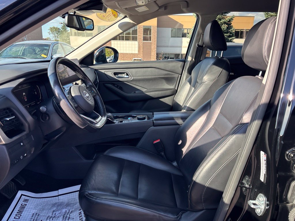 Used 2024 Nissan Rogue SL AWD/4WD image 19
