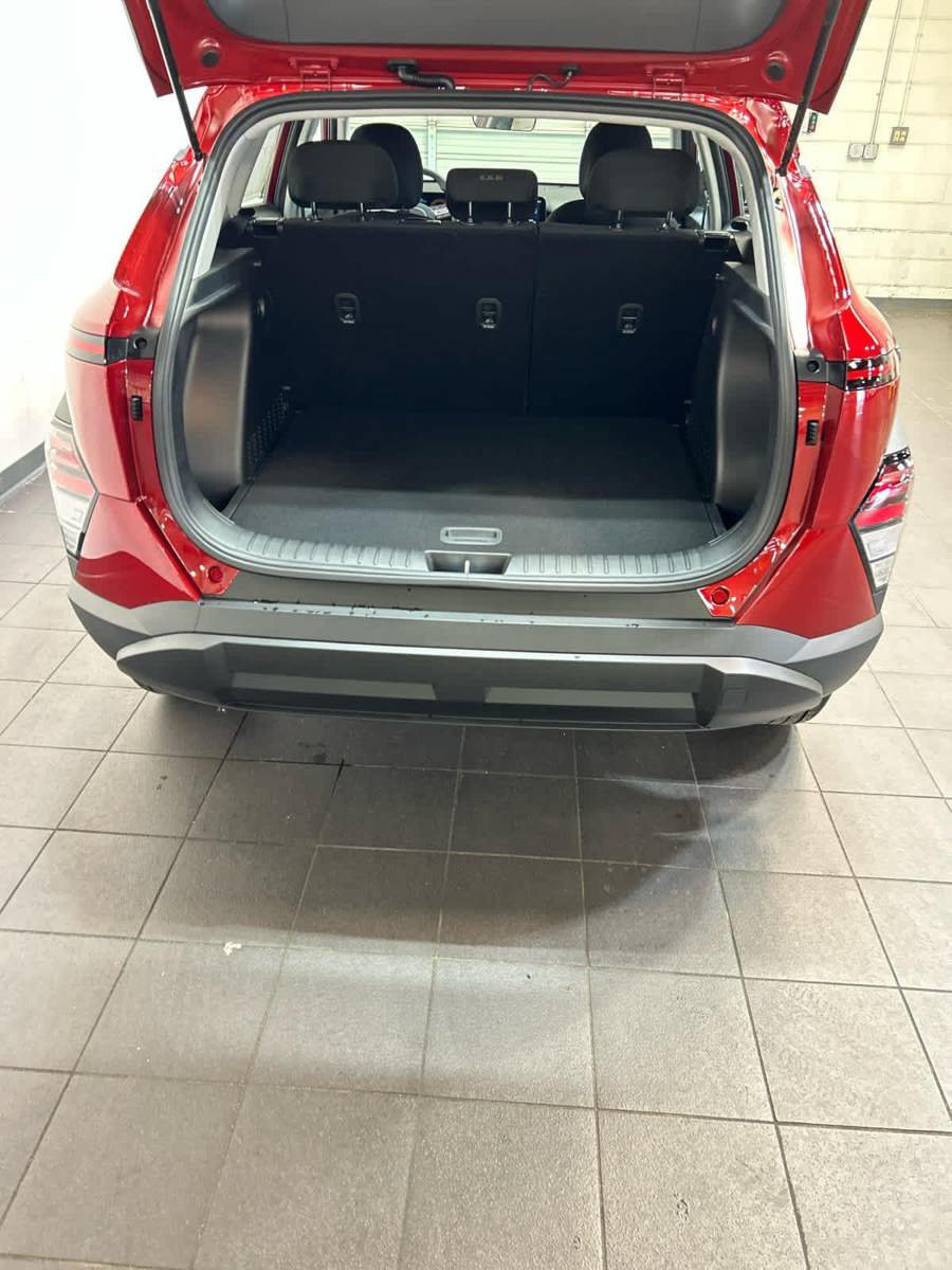 New 2027 Hyundai Kona SE AWD/4WD image 10