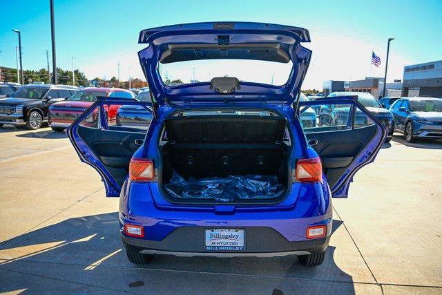 New 2026 Hyundai Venue SE image 17