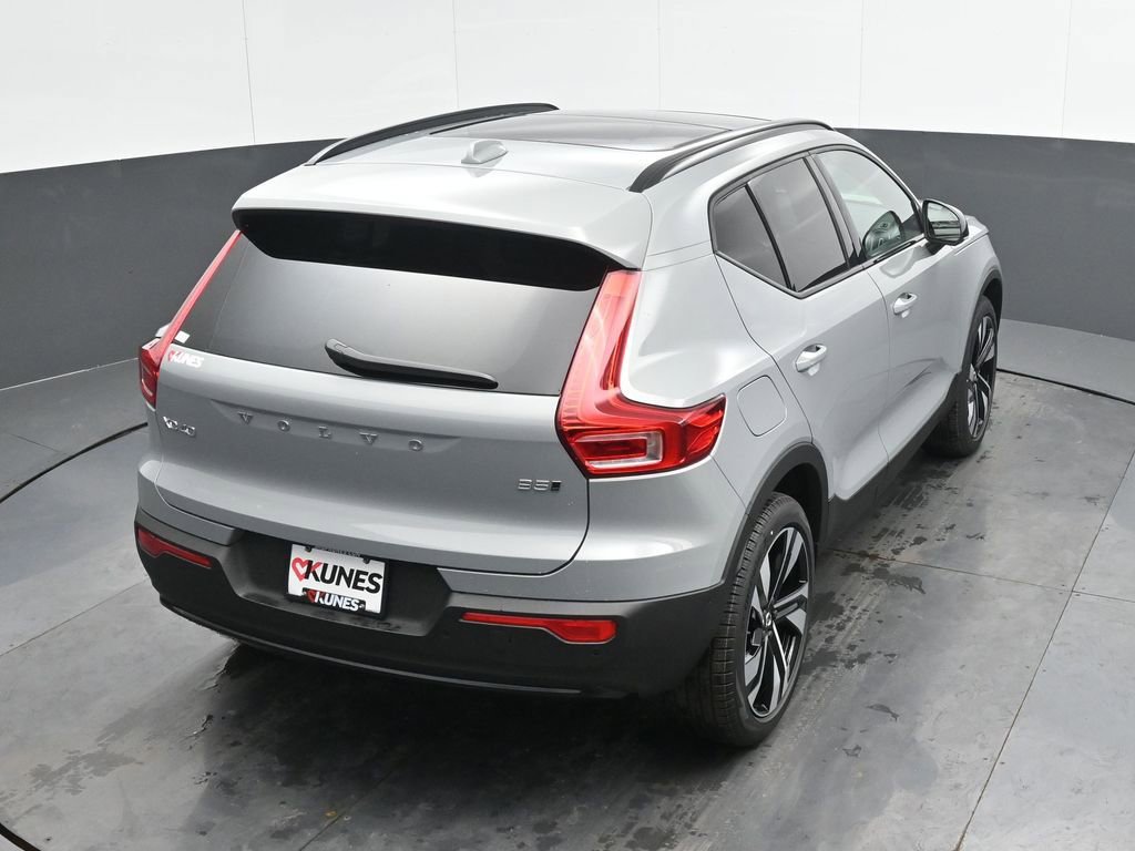 New 2025 Volvo XC40 B5 Ultra w/ Climate Package AWD/4WD image 33