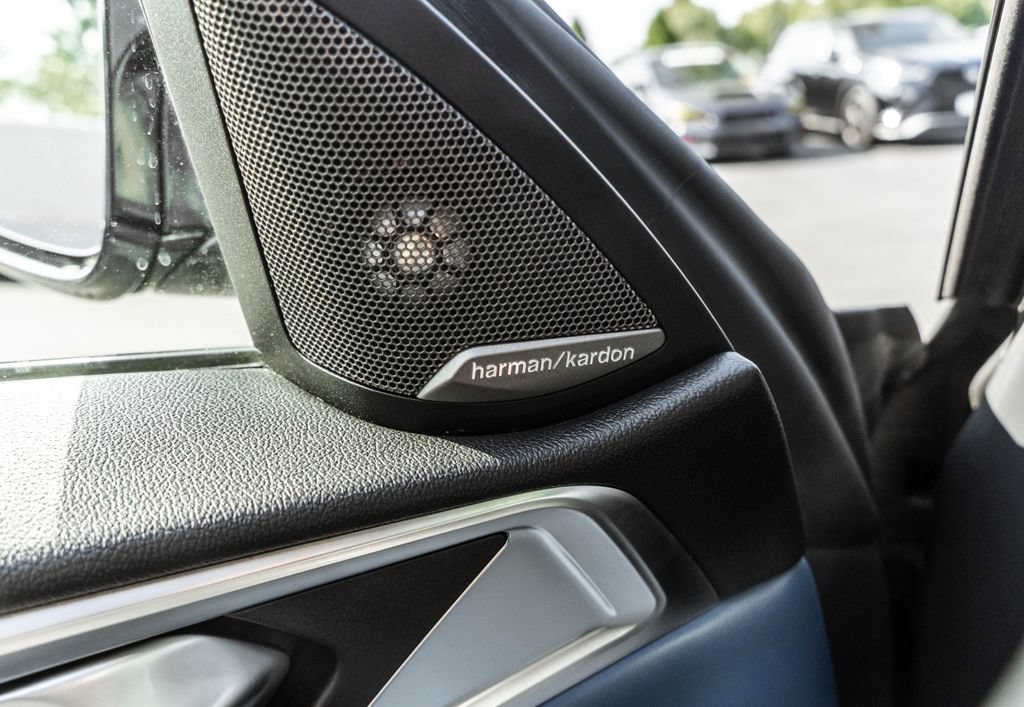 Used 2021 BMW M4 Coupe w/ Executive Package RWD image 18