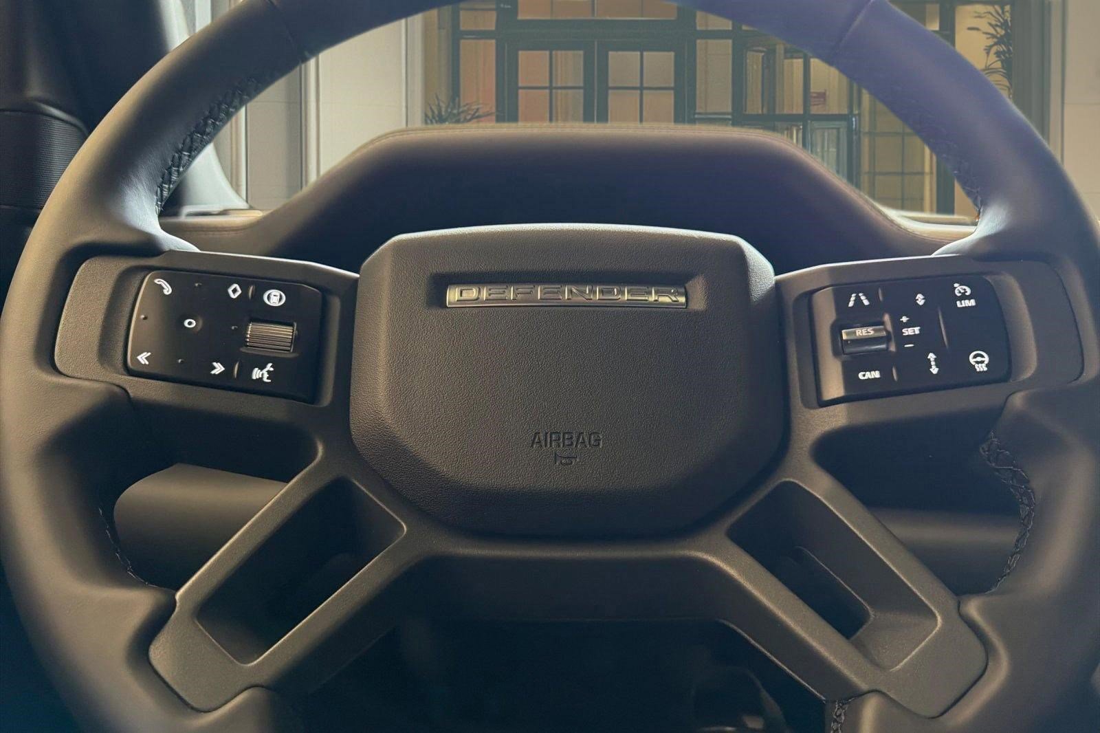 New 2026 Land Rover Defender 130 X-Dynamic SE AWD/4WD image 16