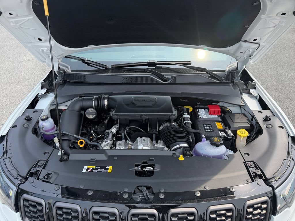 New 2026 Jeep Compass Latitude AWD/4WD image 17