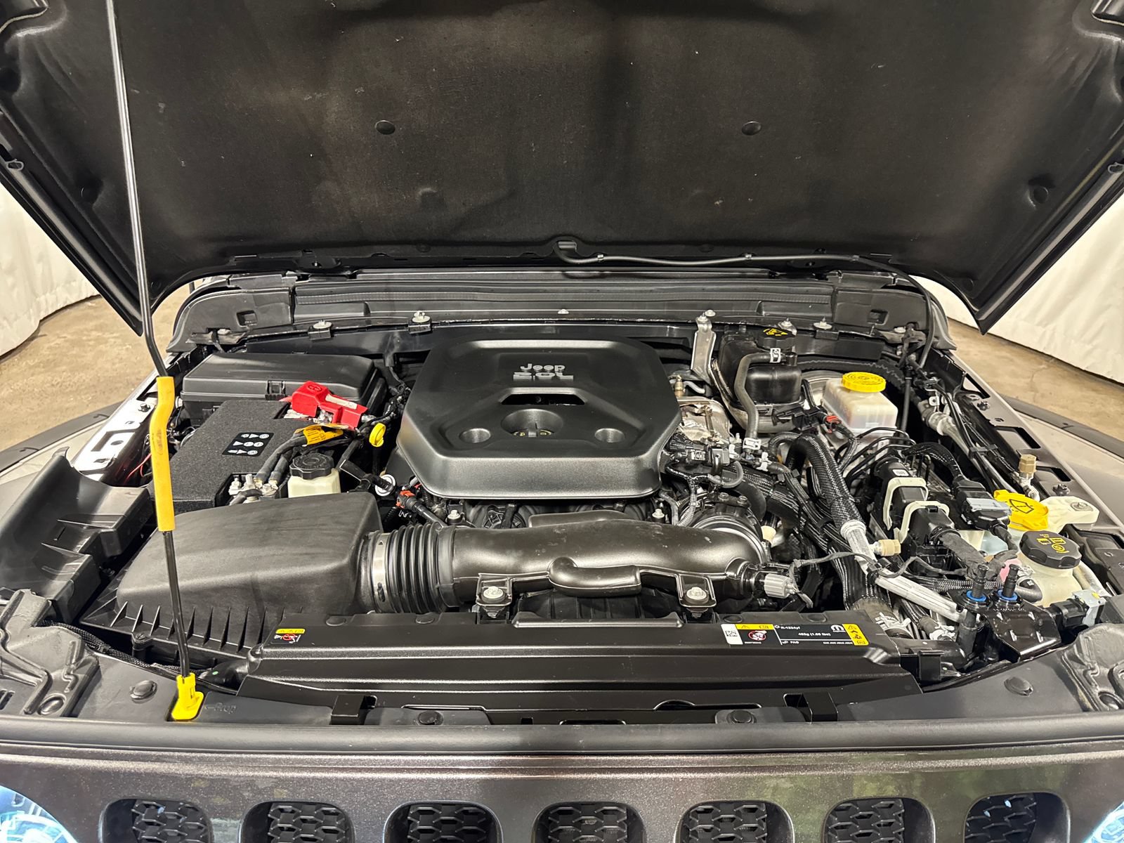 Used 2022 Jeep Wrangler Sport AWD/4WD image 27