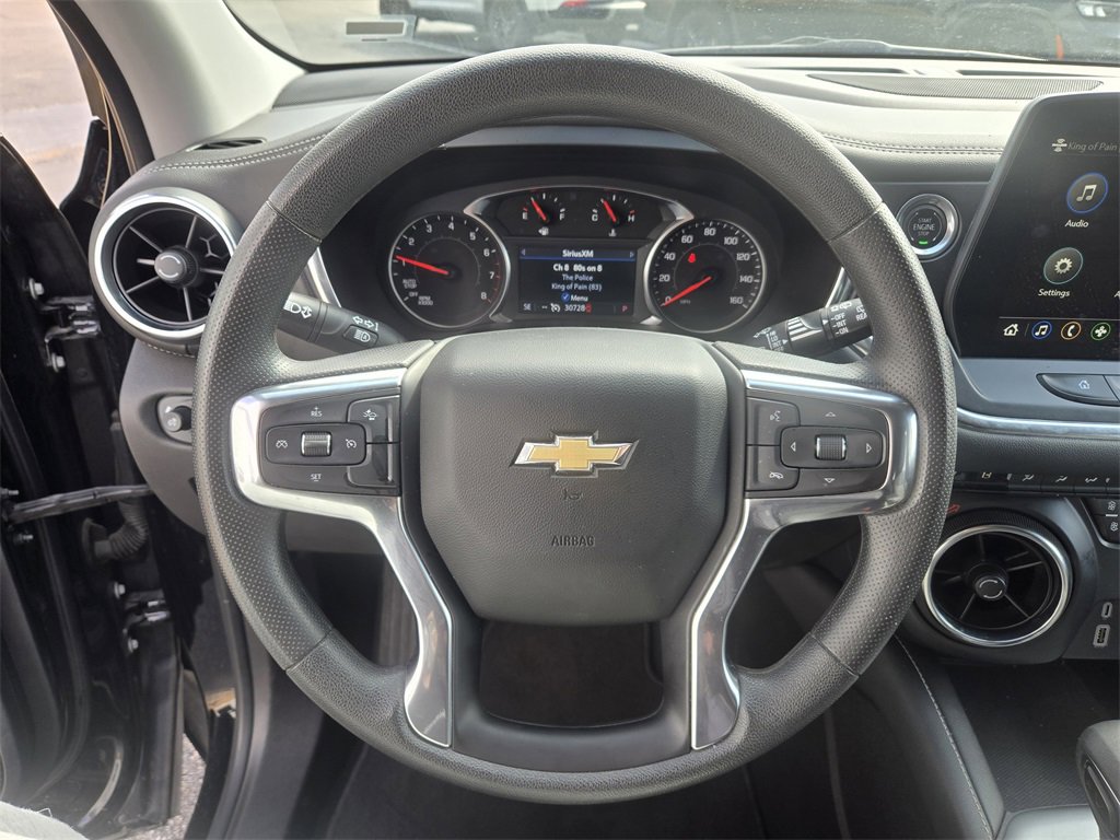 Used 2025 Chevrolet Blazer LT image 16