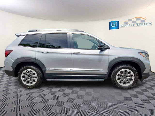 Certified 2024 Honda Passport TrailSport image 7