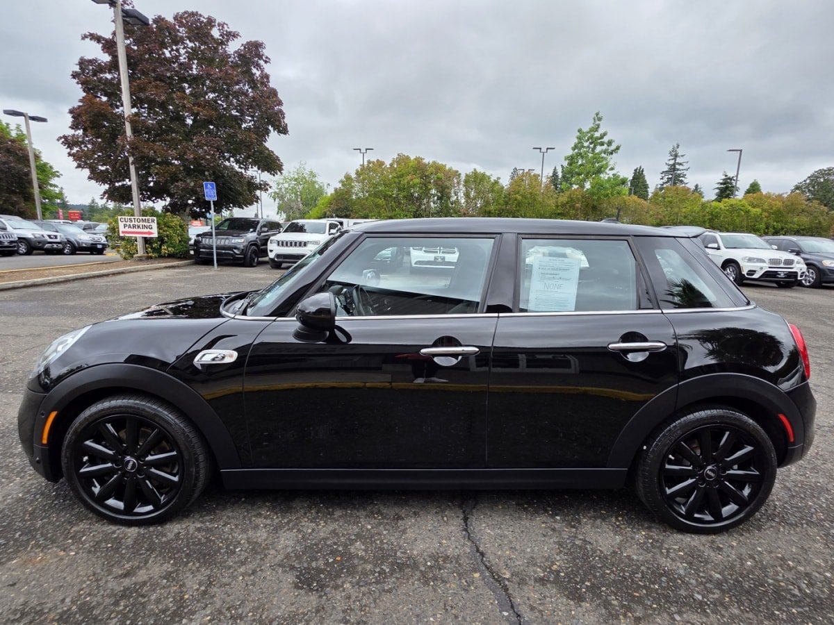 Used 2018 MINI Cooper S FWD image 3