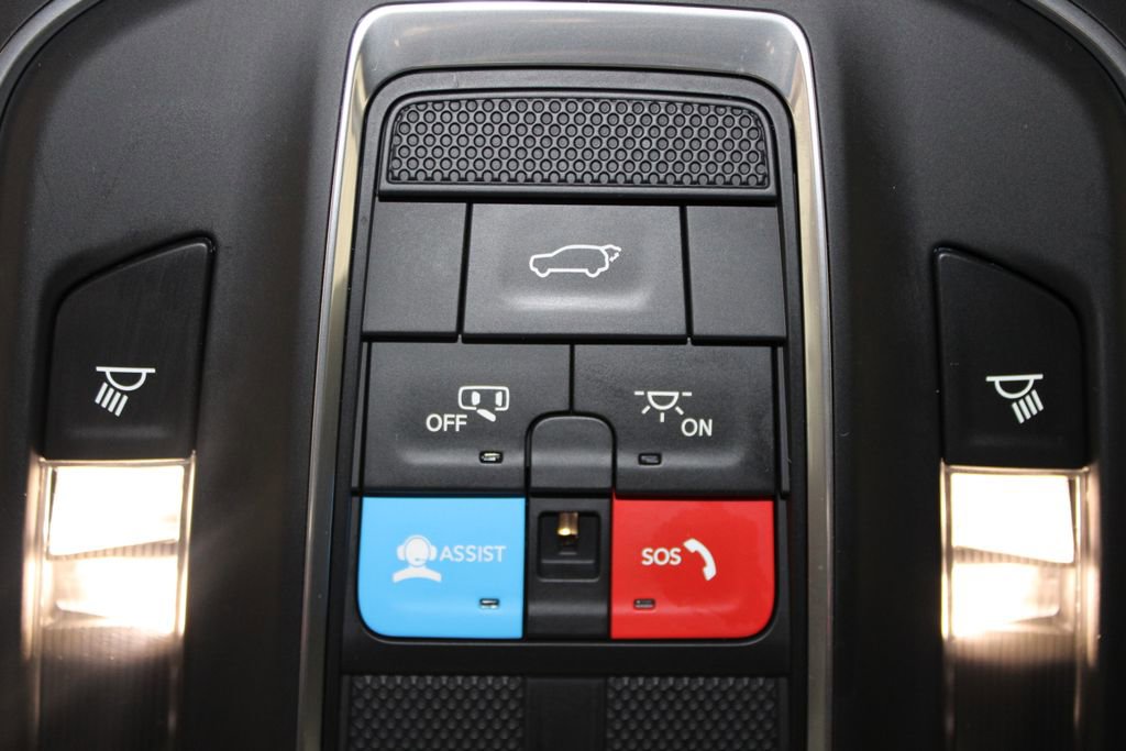 Used 2023 Jeep Wagoneer L Series III w/ Preferred Equipment Group image 66