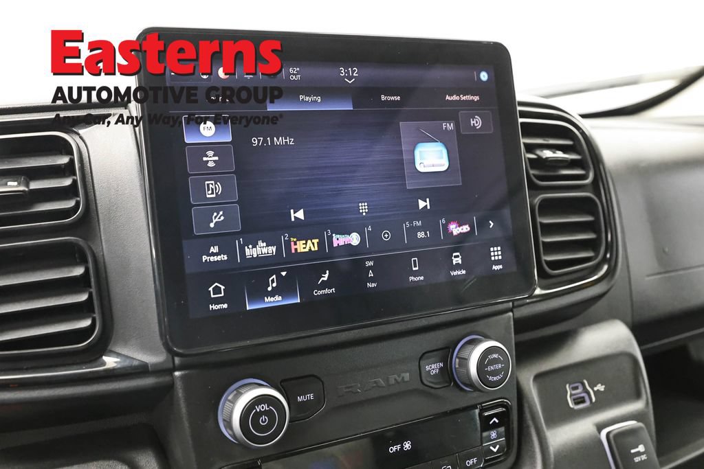 Used 2024 RAM ProMaster 3500 w/ Delivery Van Package FWD image 19