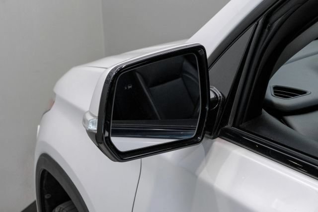 Used 2019 Chevrolet Traverse RS w/ LPO, Floor Liner Package FWD image 48
