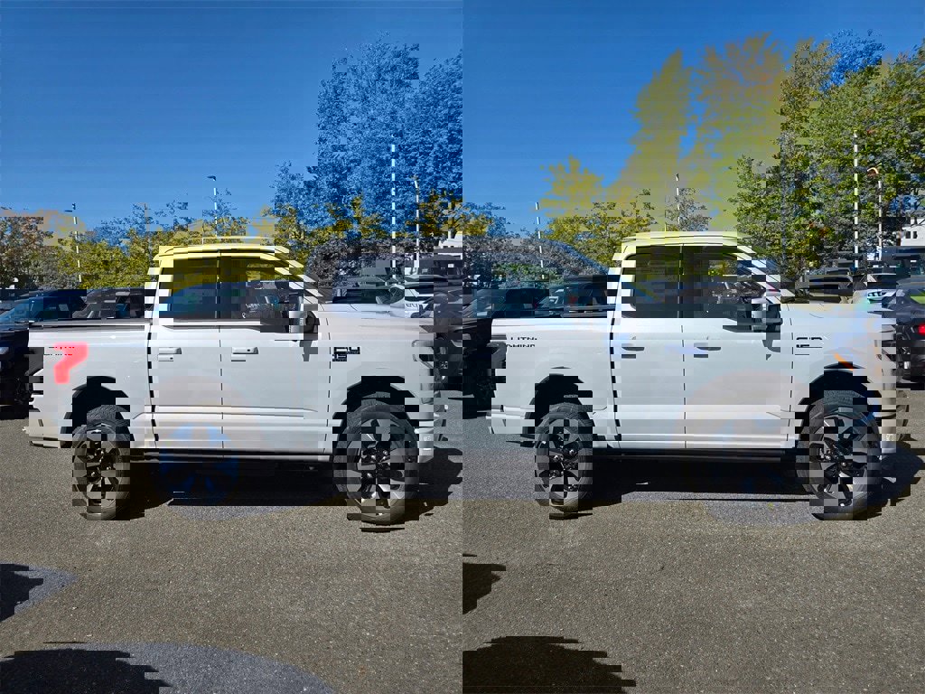 New 2025 Ford F150 Lightning Platinum image 4