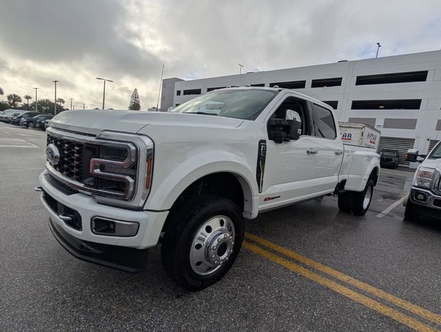 Used 2024 Ford F450 Limited w/ FX4 Off-Road Package image 3