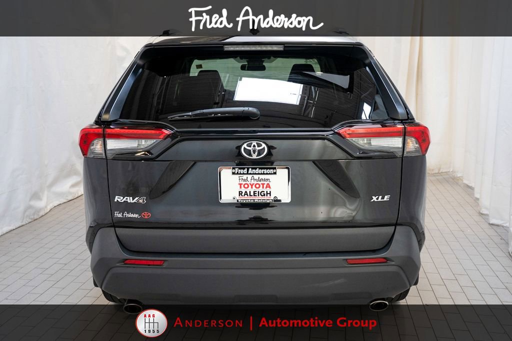 Used 2024 Toyota RAV4 XLE Premium FWD image 4