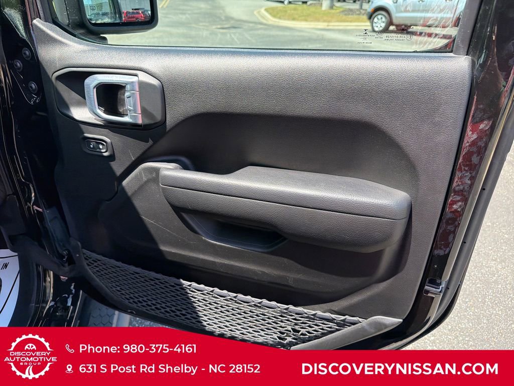 Used 2023 Jeep Wrangler Sport AWD/4WD image 27