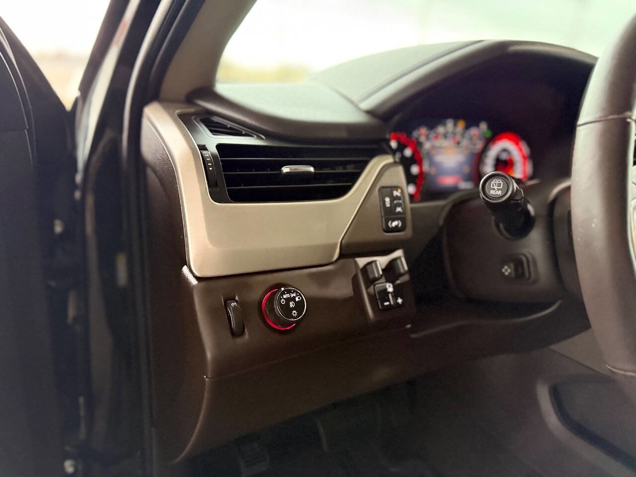 Used 2016 GMC Yukon XL Denali w/ Open Road Package image 28