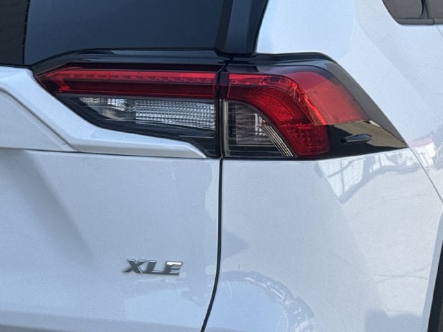 Used 2025 Toyota RAV4 XLE FWD image 7
