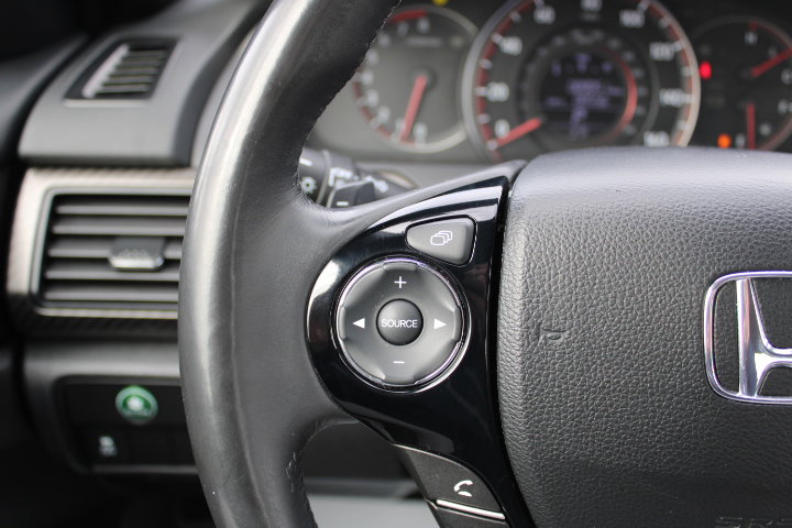 Used 2017 Honda Accord Sport image 12